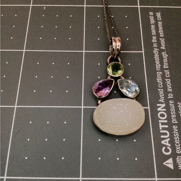 Necklace - Picture 1 of 3